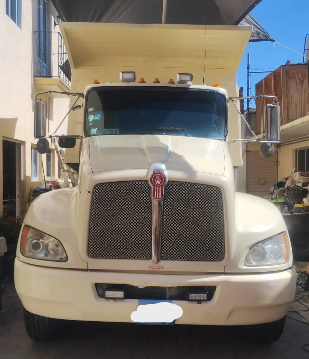 HERMOSO Kenworth T370 - 2010 UNICO DUEÑO