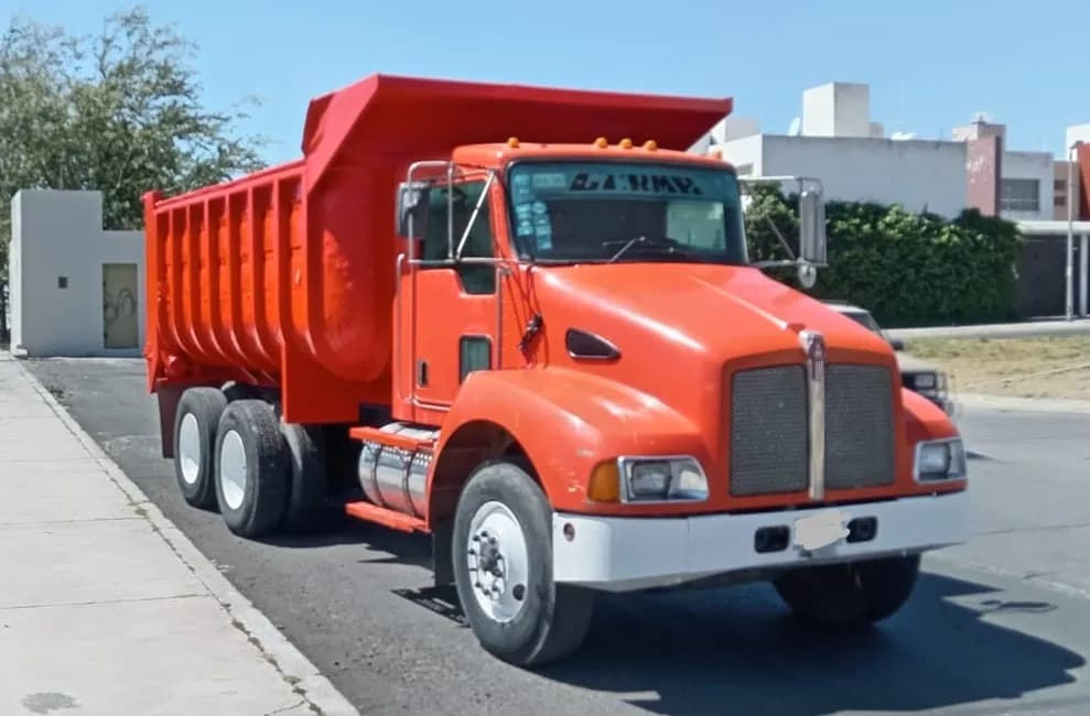 KENWORTH T300 - UNICO DUEÑO