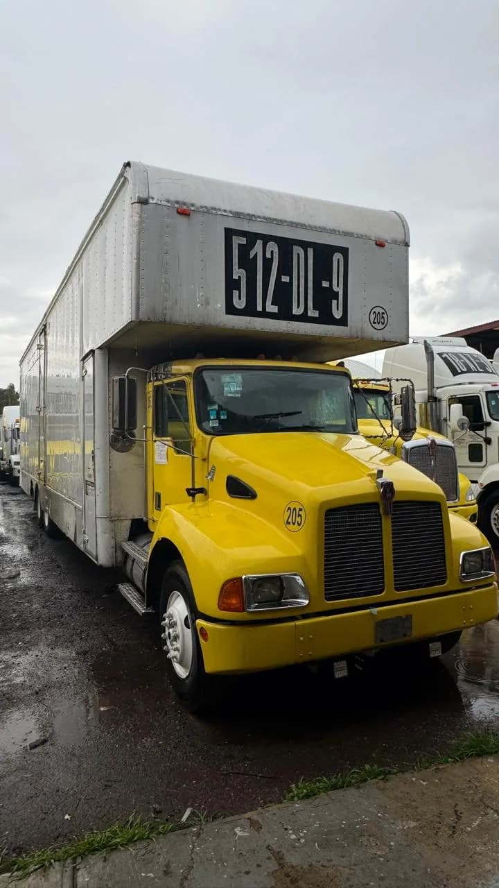 Torton Kenworth 2001 - Incluye caja mudancera